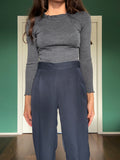 Pantalone blu con pince