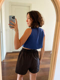 Top gilet blu con laccetto