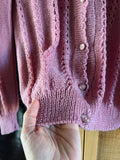 Cardigan rosa fatto a mano