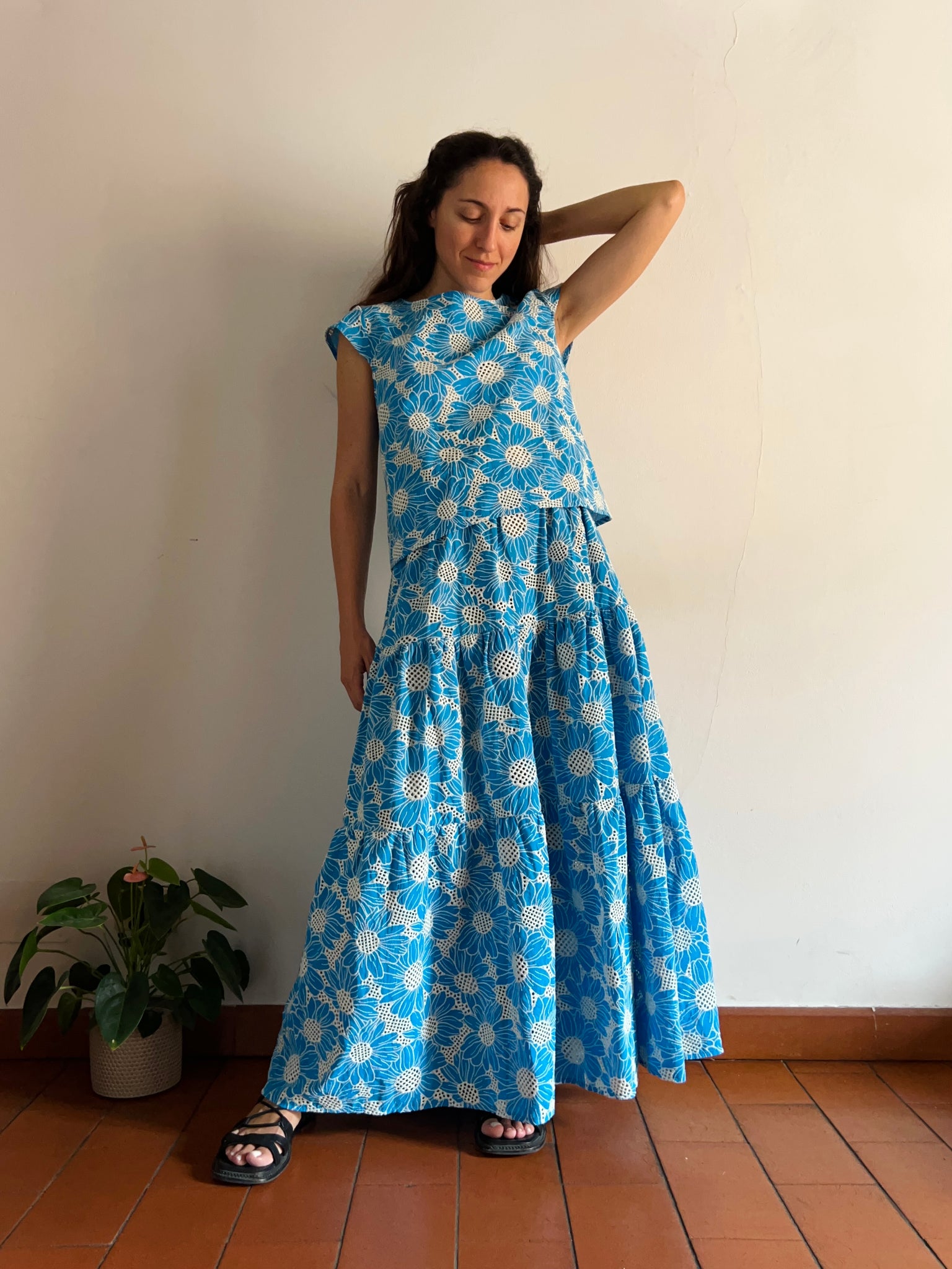 PRE ORDINE Gonna azzurra ricamata Celestina Vintage