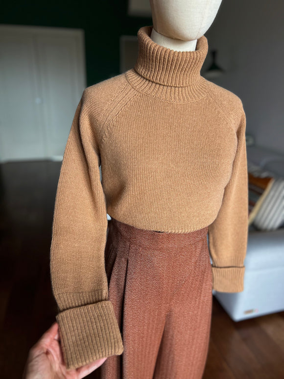 Dolcevita spalla raglan biscotto