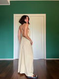 Abito lungo con la schiena nuda • beige