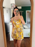 Abito corto fiorato giallo