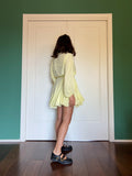Abito con cintura satin giallino