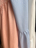 Abito con scollo americano lucido rosa