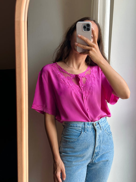 Camicia ciclamino con ricami
