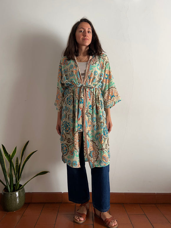 Kimono indiano beige e azzurro