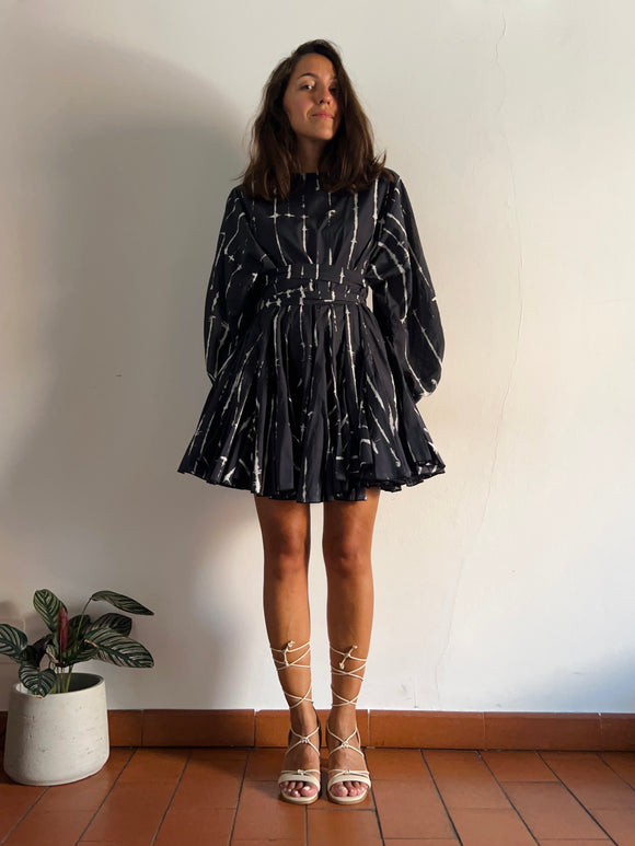 Abito con cintura tiedye nero