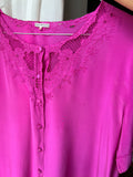 Camicia ciclamino con ricami