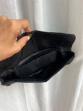 Pochette nera perline