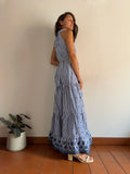 PRE ORDINE • Abito con scollo americano a righe con ricamo