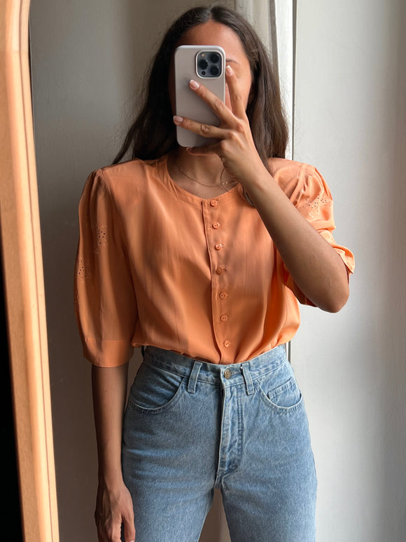 Camicia salmone con ricamo