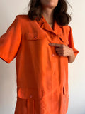 Camicia di seta arancione con cintura
