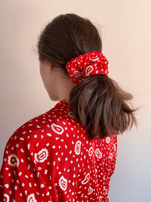 Scrunchie rosso paisley