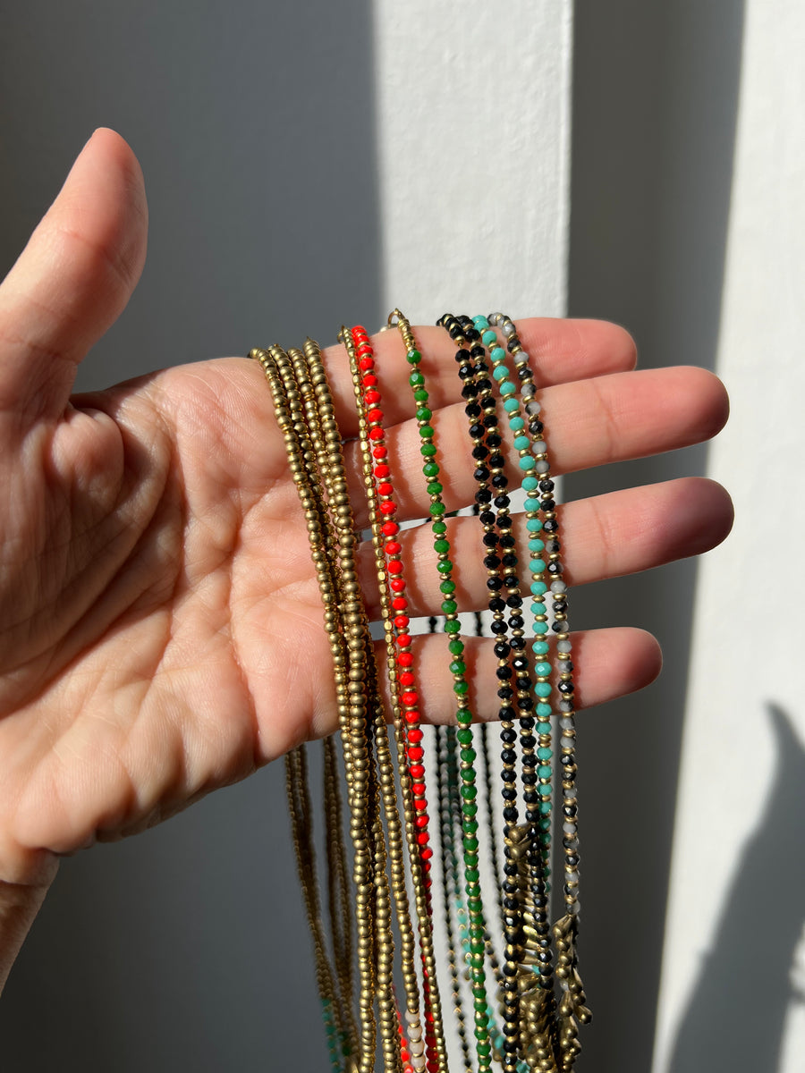 Collana con cuore in oro • Collana in madreperla con cuori • Collana con pietre preziose • Collana girocollo • Collana in oro per donna • Regalo per lei - Italia Collana con cuore in oro • Collana in madreperla con cuori • Collana con pietre preziose • Collana girocollo • Collana in oro per donna • Regalo per lei - Italia