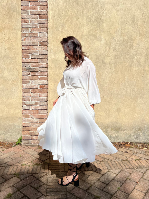 PRE ORDINE • Abito lungo con cintura crepe bianco