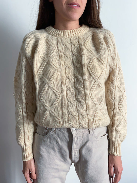 Maglione in lanona panna intrecciato