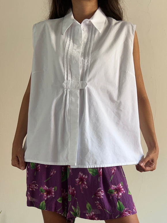 Camicia bianca senza maniche