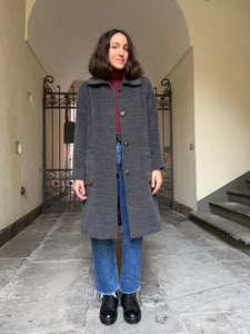 Cappotto grigio con colletto