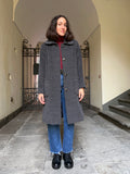 Cappotto grigio con colletto