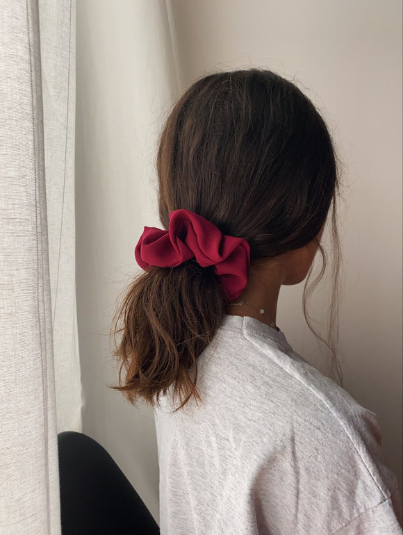 Scrunchie di seta ciliegia