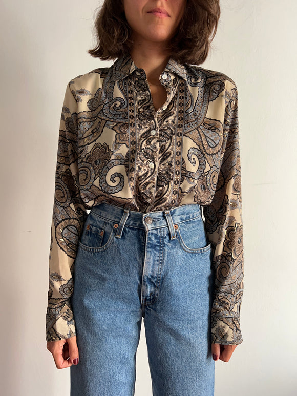 Camicia taglio maschile marroncina