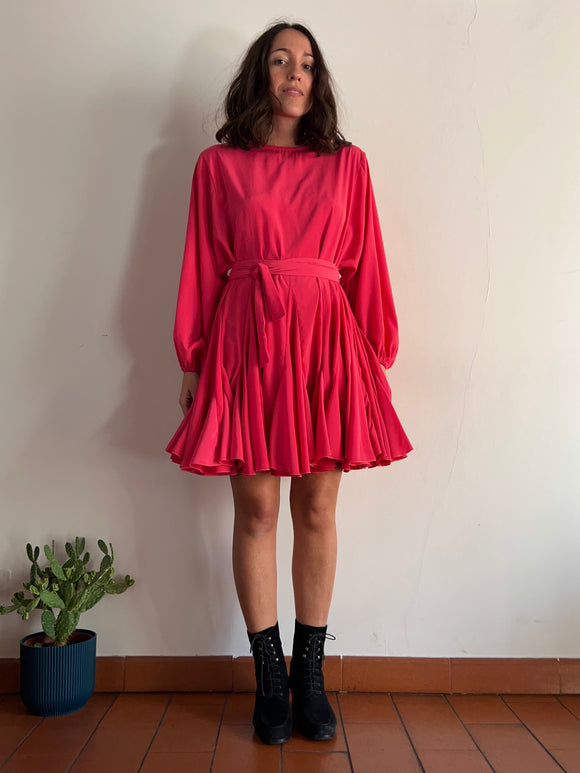 PRE ORDINE • Abito corto con cintura fuxia