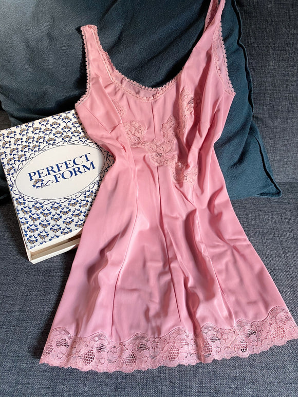 Sottoveste rosa