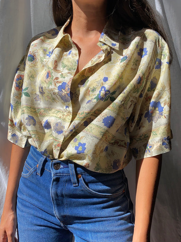 Camicia di seta beige fiori blu