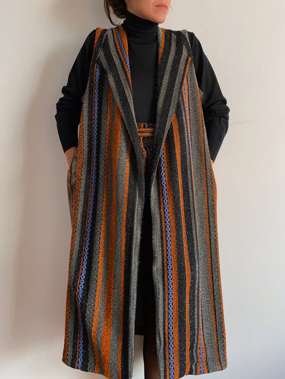 PRE ORDINE • Gilet lungo nero e arancio