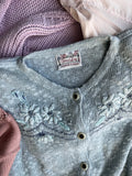 Cardigan mezza manica azzurro con ricami