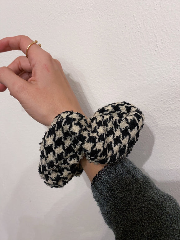 Scrunchie pied de poule bianco e nero