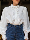 Camicia bianca lino con colletto froufrou
