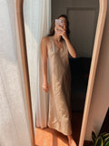 Abito beige di seta