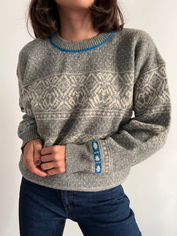 Maglione grigio inverno