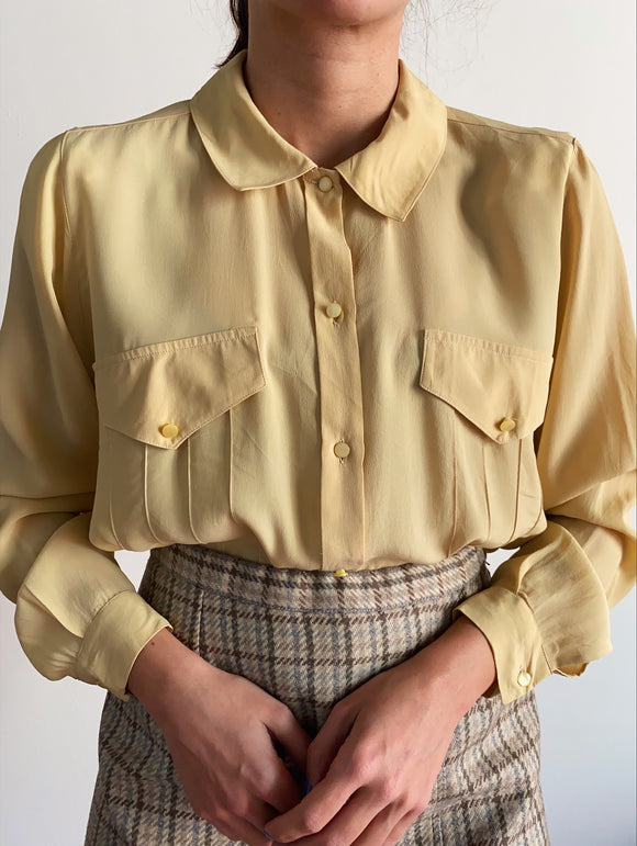 Camicia giallina di seta