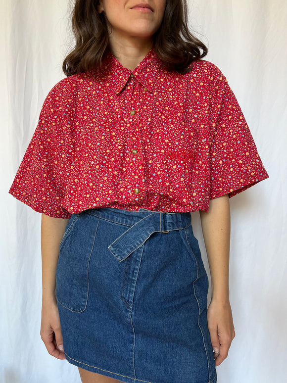 Camicia rossa a fiorellini