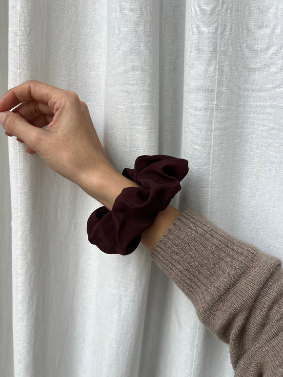 Scrunchie seta melanzana