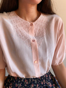 Camicia rosa di seta con ricamo