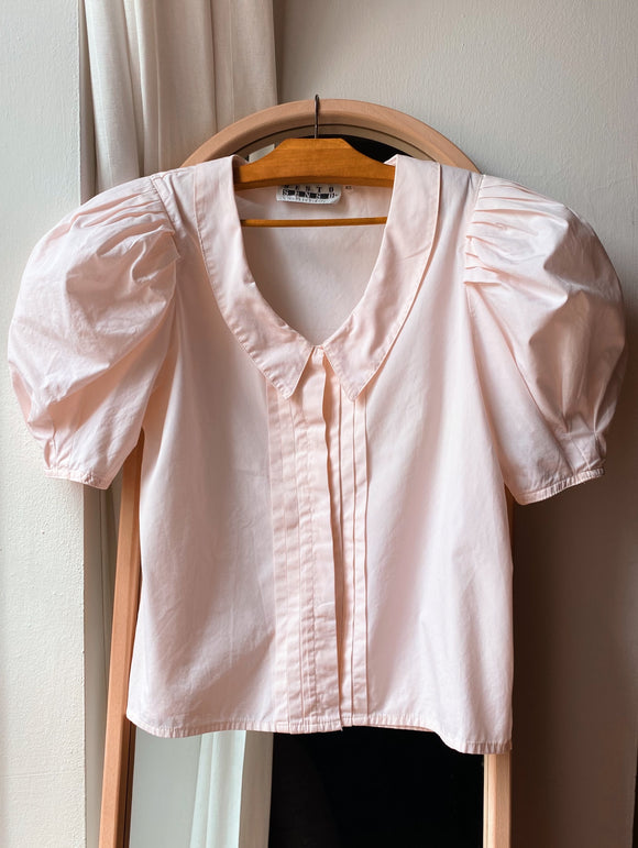 Camicia rosa con colletto e super maniche