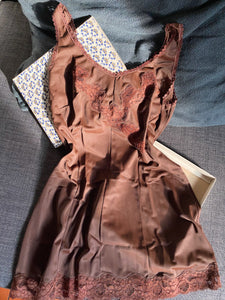 Sottoveste marrone scuro