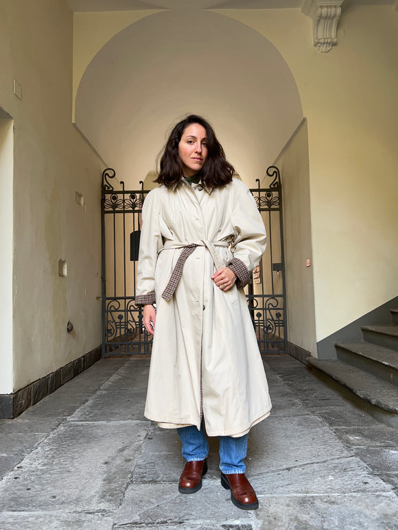 Trench double-face beige chiaro con cintura