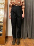 Pantaloni taglio maschile slim neri