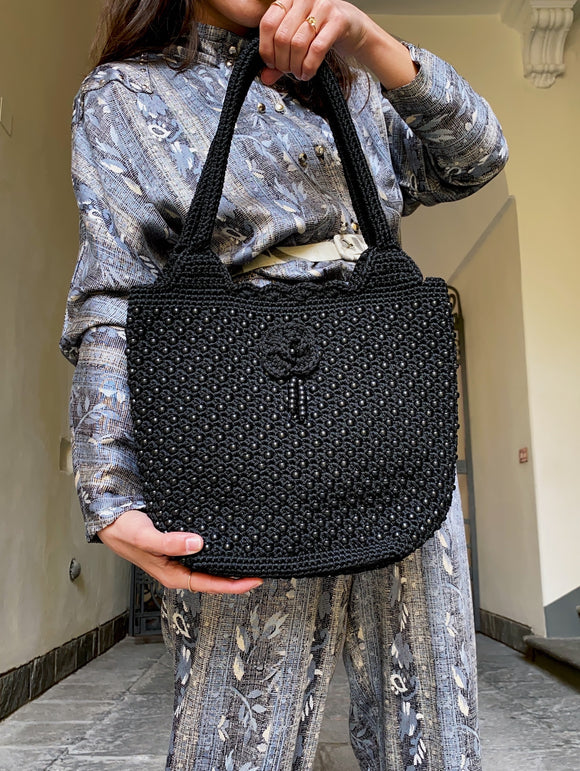 Borsa nera con perline