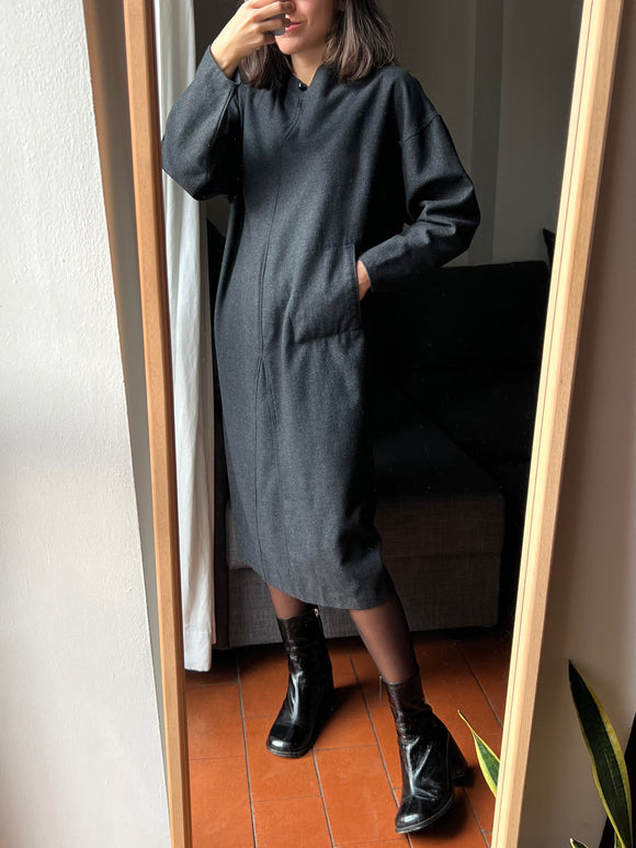Abito midi grigio di lana