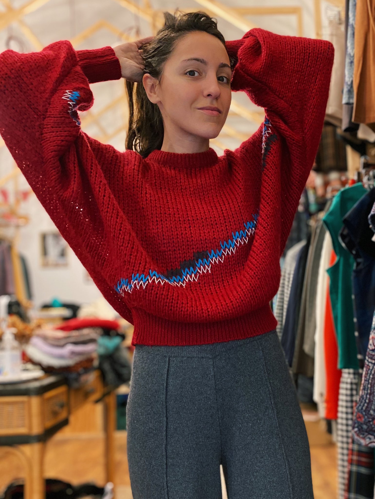 Maglione corto rosso maniche a pipistrello Celestina Vintage