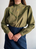 Camicia verde oliva ricamata