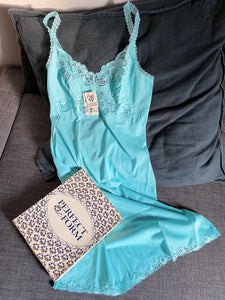 Sottoveste azzurra