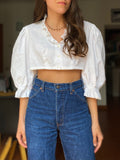 Camicia bianca crop fiori e farfalle
