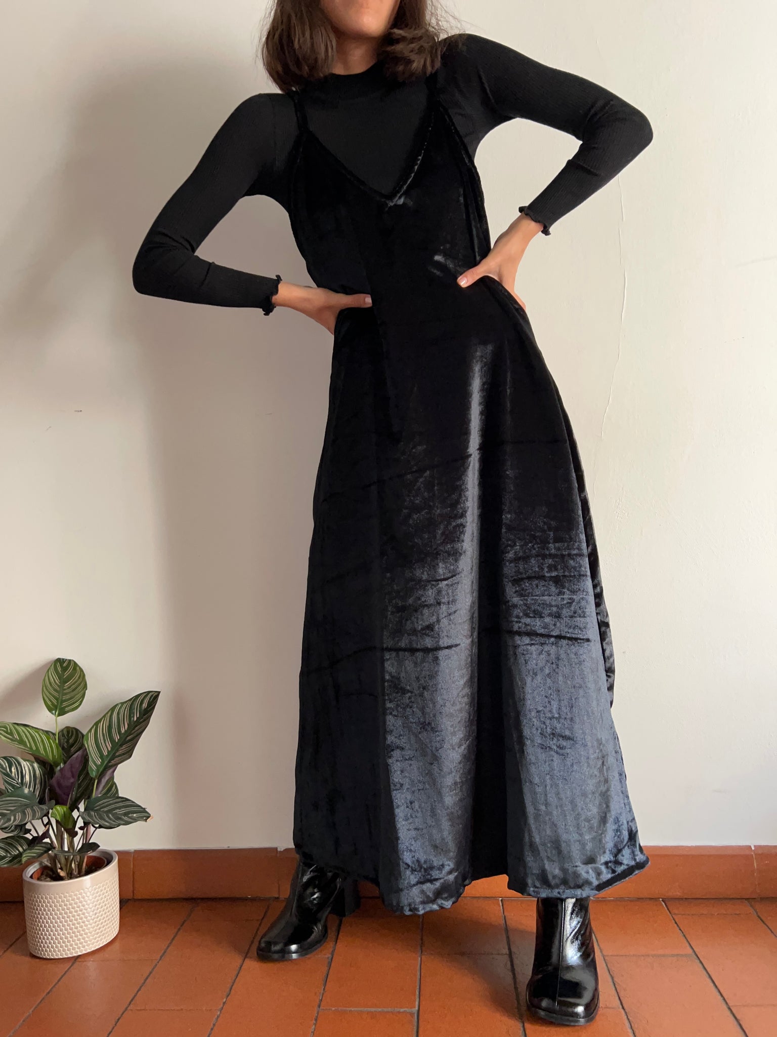 Abito di velluto lungo nero Celestina Vintage